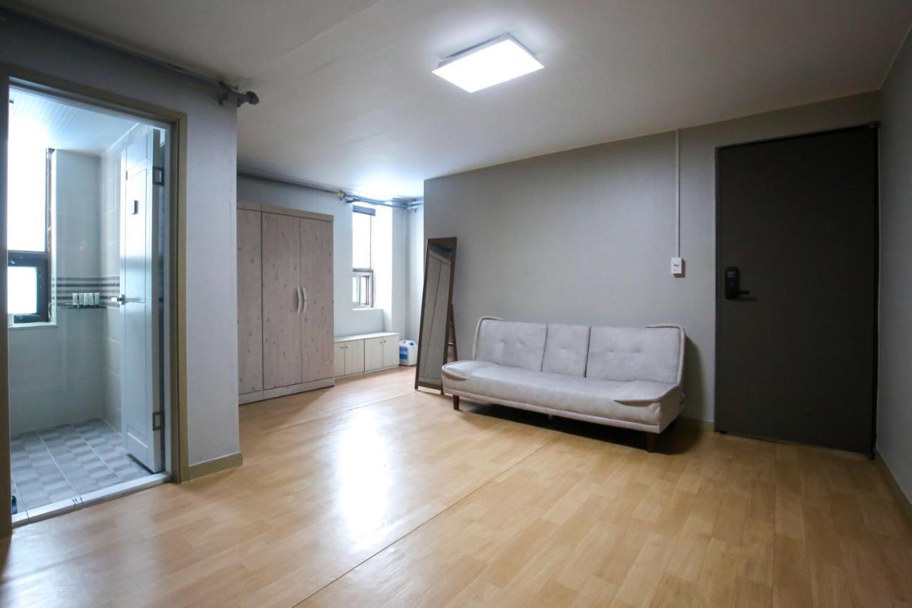 Dashim Guest House Gunsan Ngoại thất bức ảnh